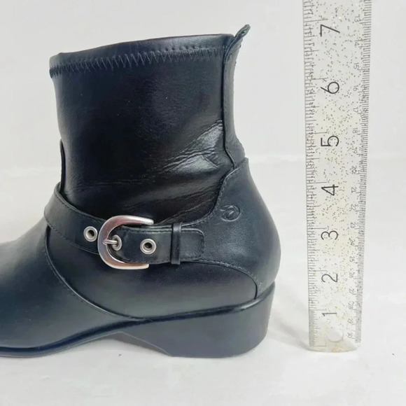 Aravon Black Leather Booties Silver Buckle Women's Size 5.5 - Picture 8 of 13